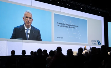 Accionistas en contra de propuesta del directorio de Credit Suisse para eliminar su responsabilidad legal sobre la gestión del Banco