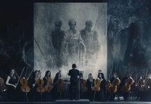 La Orquestación del Poder Silencioso: Técnicas para gestionar influencias informales en directorios latinos